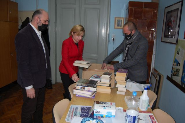 Knjige za nastavu i uživanje